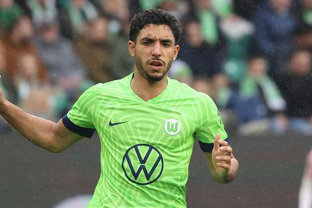 Avançado egípcio Marmoush garantido por quatro épocas