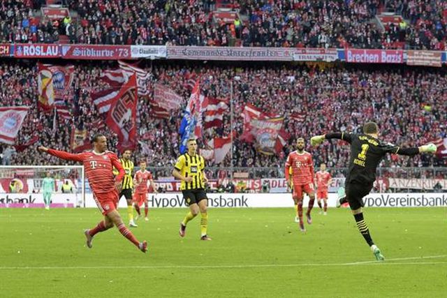 É de ver para crer: o inacreditável falhanço de Kobel que deu golo ao Bayern (vídeo)