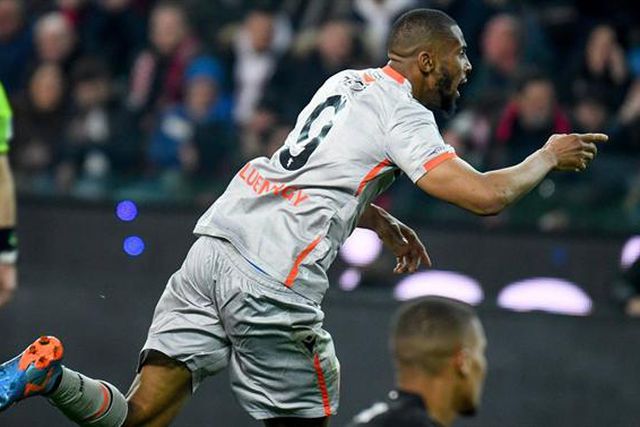 Beto vence duelo frente a Ibrahimovic