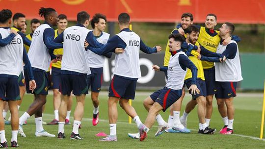 Ronaldo falou de bom ambiente e o treino foi assim (veja as fotos)