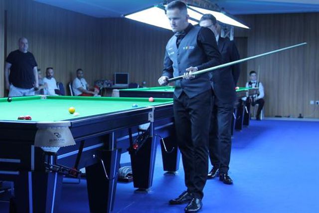 Tiago Silva batido pelo búlgaro Iliev