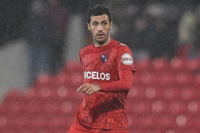 Aburjania atinge marca especial frente ao Benfica