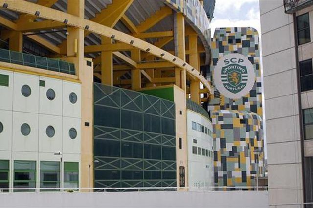 Movimento quer que sejam os sócios a votar remuneração de Varandas