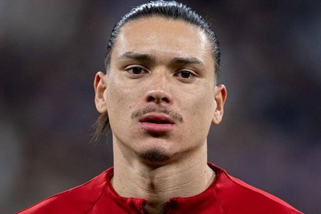 Lesão afasta Darwin da seleção