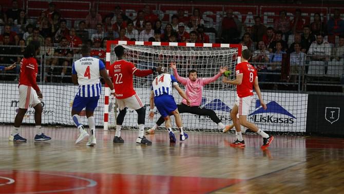 FC Porto ganha clássico com Benfica no último segundo!