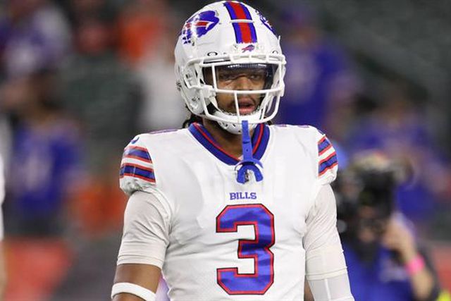 Damar Hamlin volta a jogar depois de paragem cardíaca: «Este episódio mudou-me a vida»