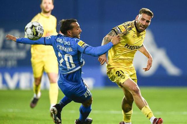 Estoril perde com o Chaves e fica com vida (ainda mais) difícil