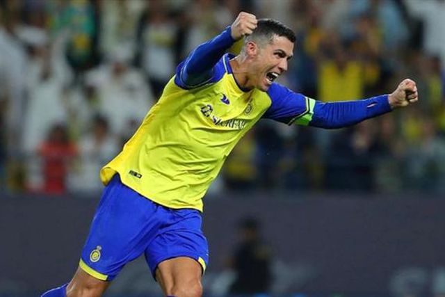 A ‘bomba’ de livre direto de Ronaldo (vídeo)