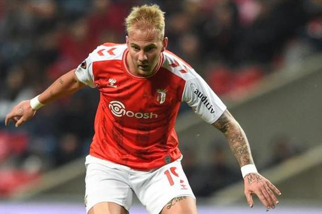 Investimento em Uros Racic comprometido