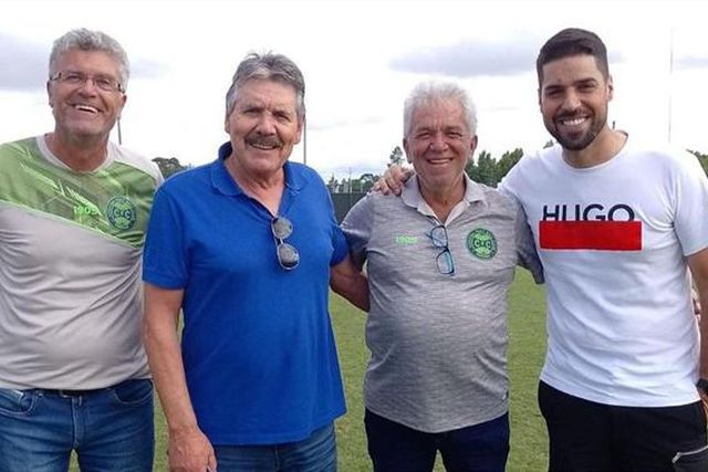 Toni visitou o filho e reencontrou velho conhecido