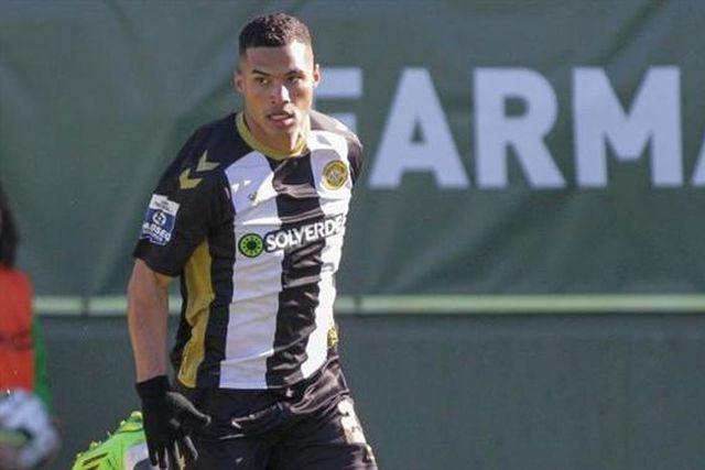 Pipe Gomez assina pelo Torreense