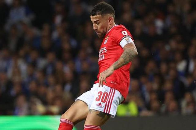 Vizela pediu vermelho para Otamendi e diretor desportivo acabou expulso (vídeo)