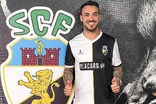 Diogo Viana despede-se dos leões de Faro