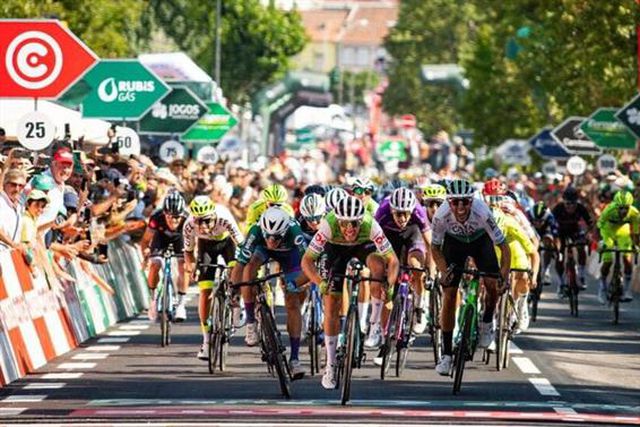 Volta a Portugal com pelotão de 19 equipas