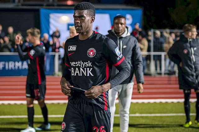 Após vender Diomandé ao Sporting, dinamarqueses cedem outro central