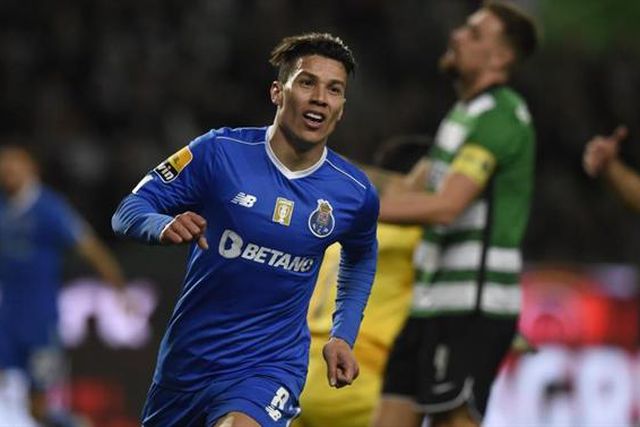 Sondagem: FC Porto deve fazer um esforço para renovar contrato com Uribe? Veja o resultado final