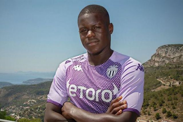 Apresentado no Mónaco, Sarr recorda passagem pelo FC Porto