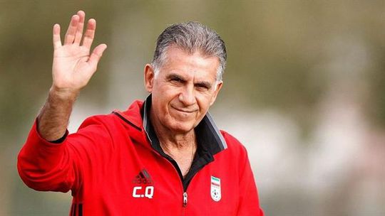 Queiroz vence penúltimo teste antes do Mundial, Peseiro perde