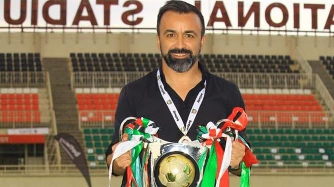 Oficial: Vaz Pinto treinador do Sreenidi Deccan