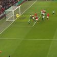 Bruno Fernandes marca de cabeça em Old Trafford (vídeo)