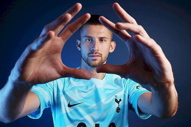 Oficial: novo dono da baliza está assegurado