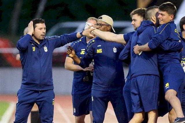 Carlos Fangueiro festeja título em 'modo Ancelotti' (vídeo)