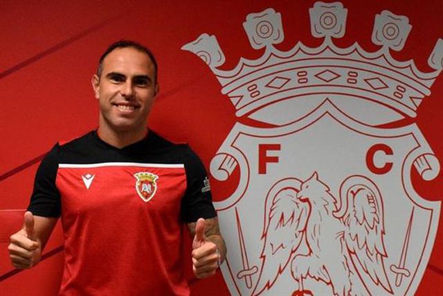 Vasco da Gama tenta rescindir com Bruno César