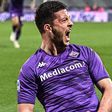 Jovic marca na vitória da Fiorentina frente ao Milan
