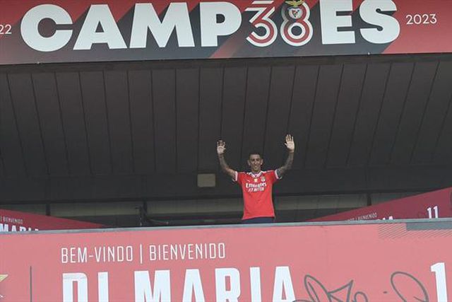 Di María recebido em clima de festa e euforia (vídeo e fotos)