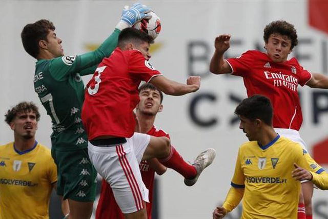 Cedência de Jota em 'stand-by'