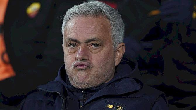 Italianos indicam o que pode levar à saída de Mourinho