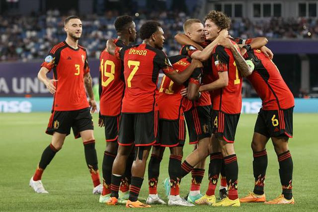 'Diabos Vermelhos' falham assalto à liderança do grupo de Portugal (veja os golos)