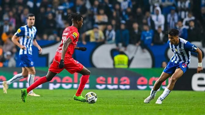 Após estreia com o FC Porto é chamado à seleção