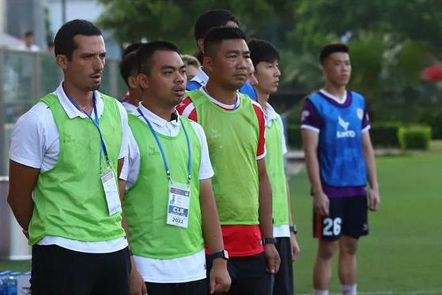 Há um português a liderar a Liga 2 do Vietname