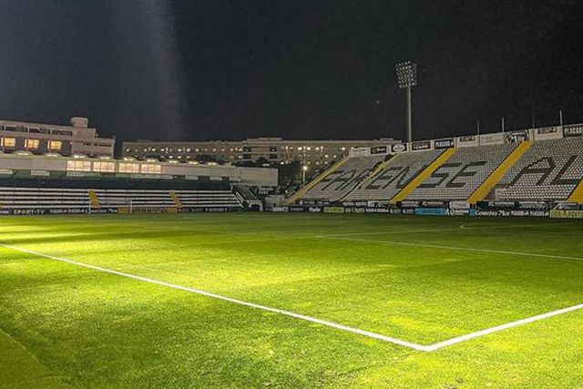 Recurso a castigo de dois jogos à porta fechada