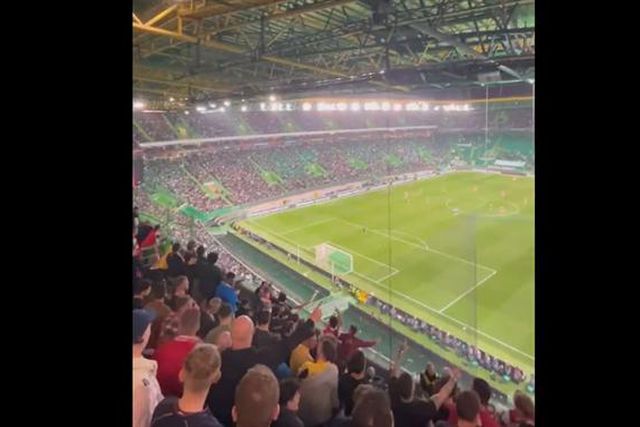 Adeptos do Arsenal provocam sportinguistas: «Tal como o Benfica, somos líderes na liga» (vídeo)