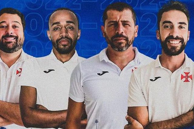 Quarteto de técnicos da formação oficializado