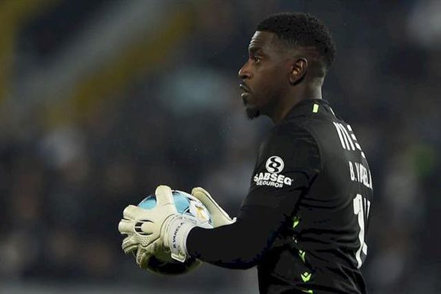 Varela pode parar três semanas