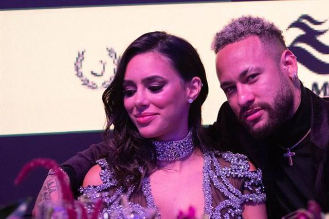 Cunhada de Neymar faz explodir as redes!