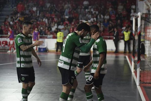 Sporting vence Benfica e sagra-se tricampeão nacional!
