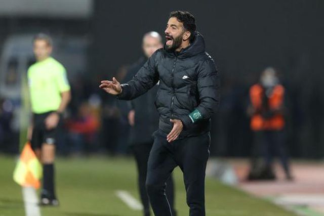 Amorim e o penálti falhado por Chermiti: «É tudo ao contrário…»