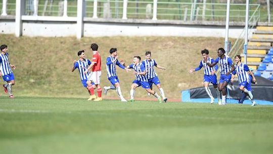 FC Porto vence Benfica, que perde liderança isolada