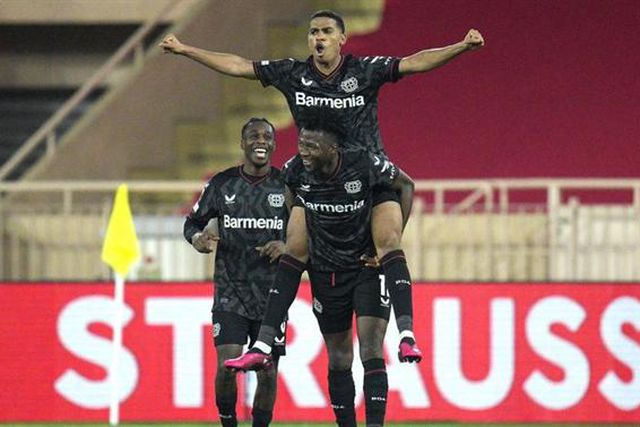 Leverkusen vence Mónaco nos penáltis e avança para os ‘oitavos’