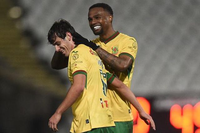 Pára tudo! Que golaço de Paulo Bernardo no Jamor! (vídeo)