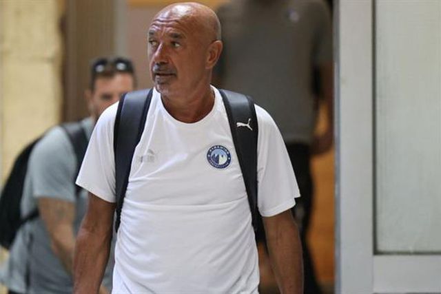 Jaime Pacheco e Pyramids batidos em dérbi do Cairo