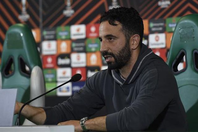 «Adversário do Benfica? Não vou fazer essa comparação»