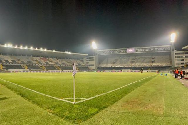 O castelo reabre para exames médicos