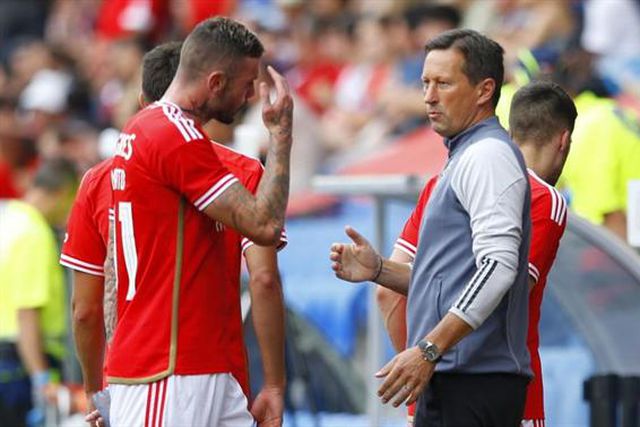 Fulham volta à carga por Morato!