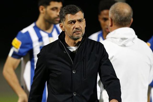 Sérgio Conceição com três novidades: os onzes do FC Porto – Rio Ave