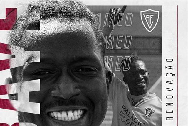 Oficial: Foi campeão pelo FC Porto e vai continuar em Viseu